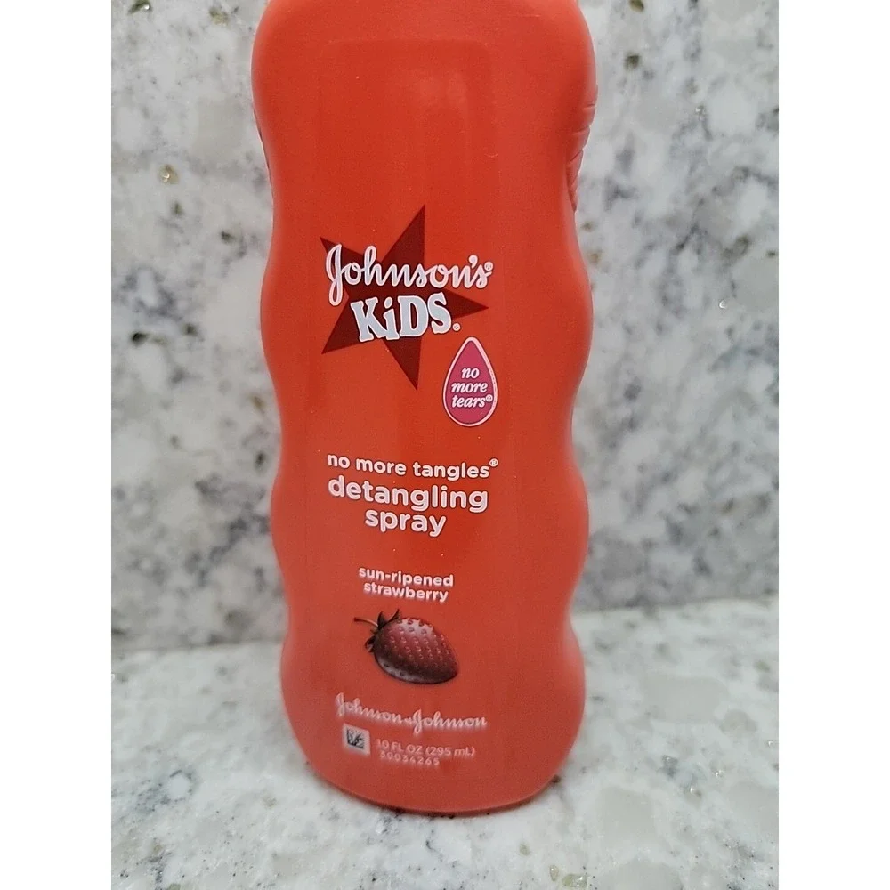 Johnson's Kids NO‎ MORE TANGLES Detangling Spray Sun Ripened Strawberry 10 Fl Oz